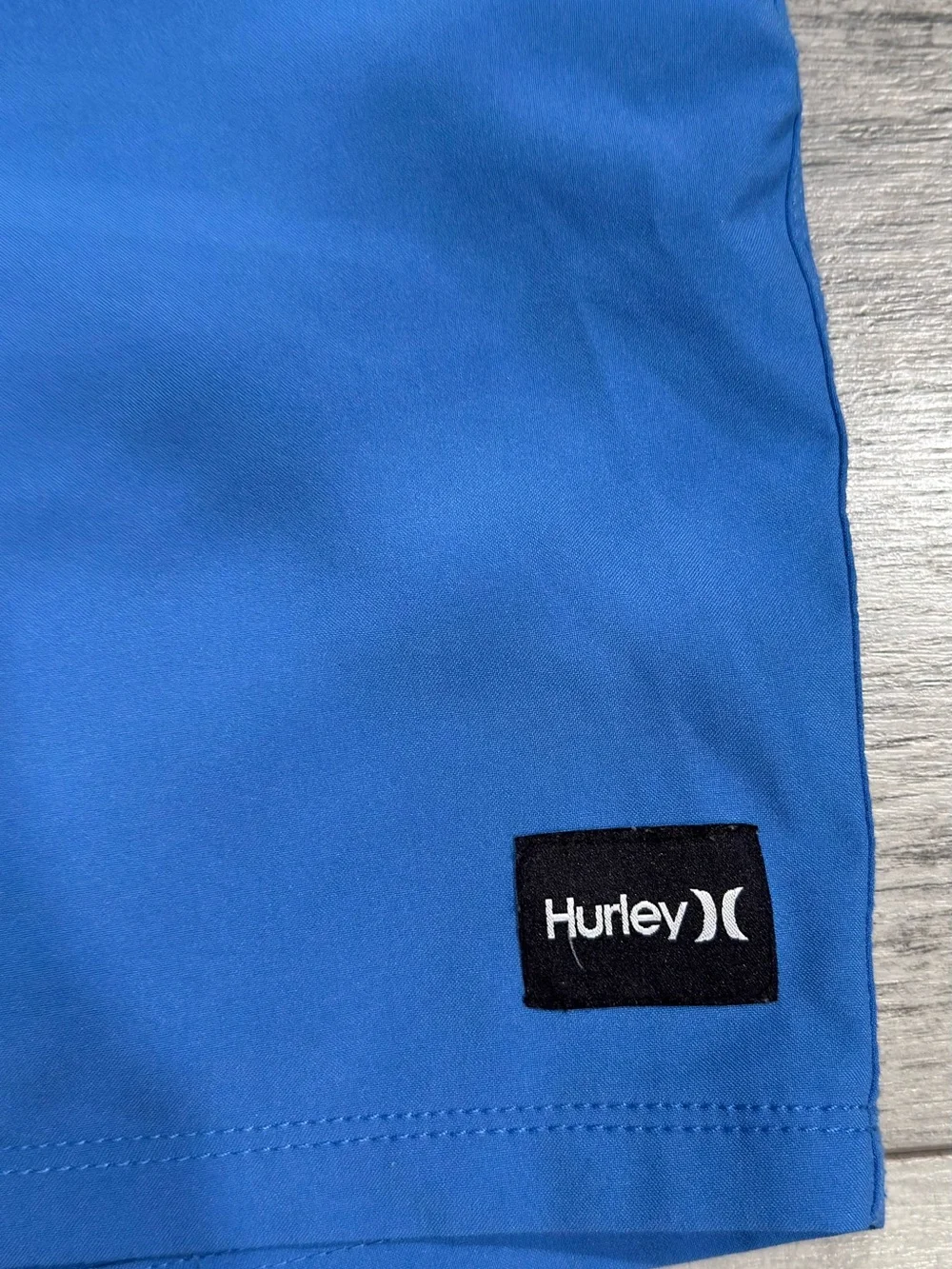 Hurley Blue Shorts – Men’s Size Medium